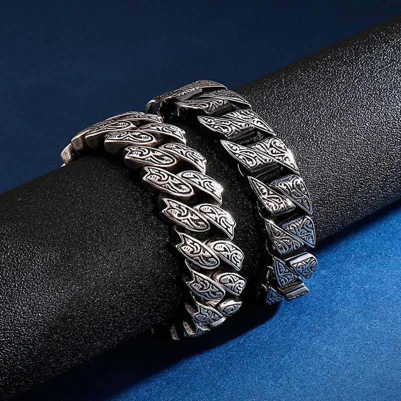 Retro pattern exaggerated stainless steel bracelet