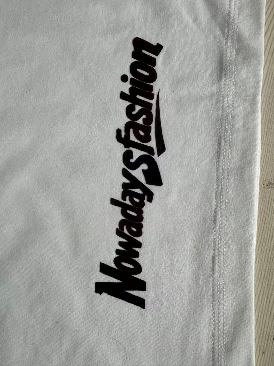 BFF white T-shirt with logo nowadaysfashion