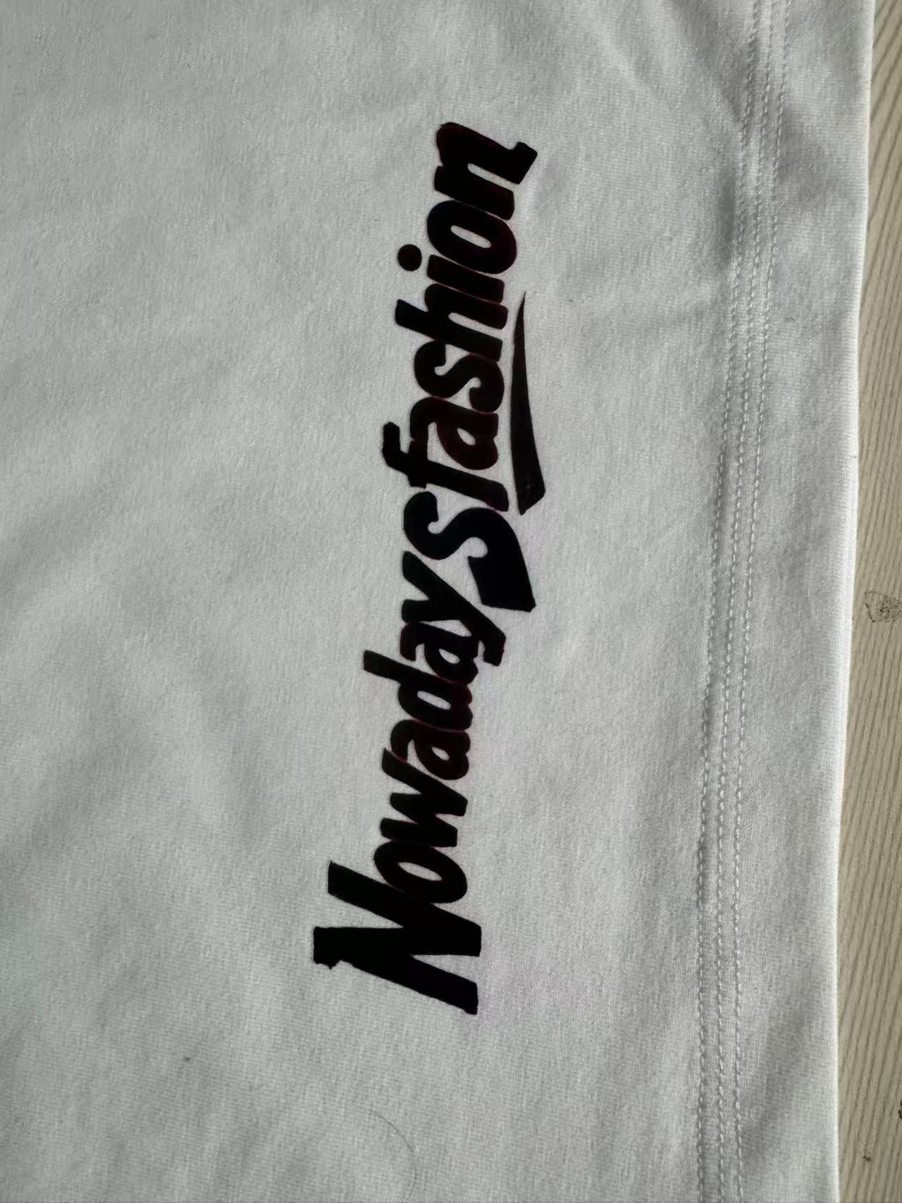 BFF white T-shirt with logo nowadaysfashion