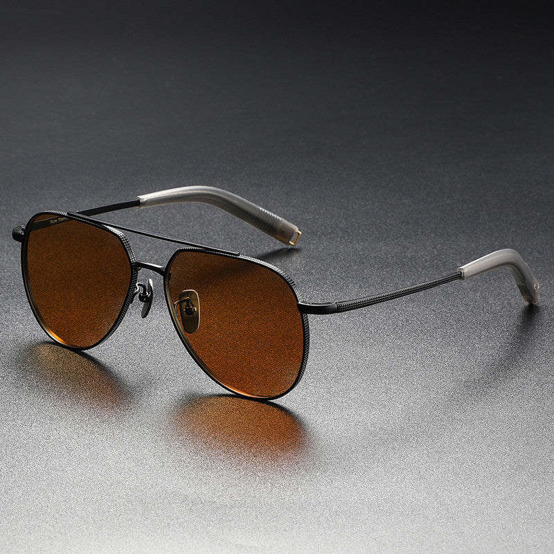 Photochromic polarized sunglasses slimming for large faces