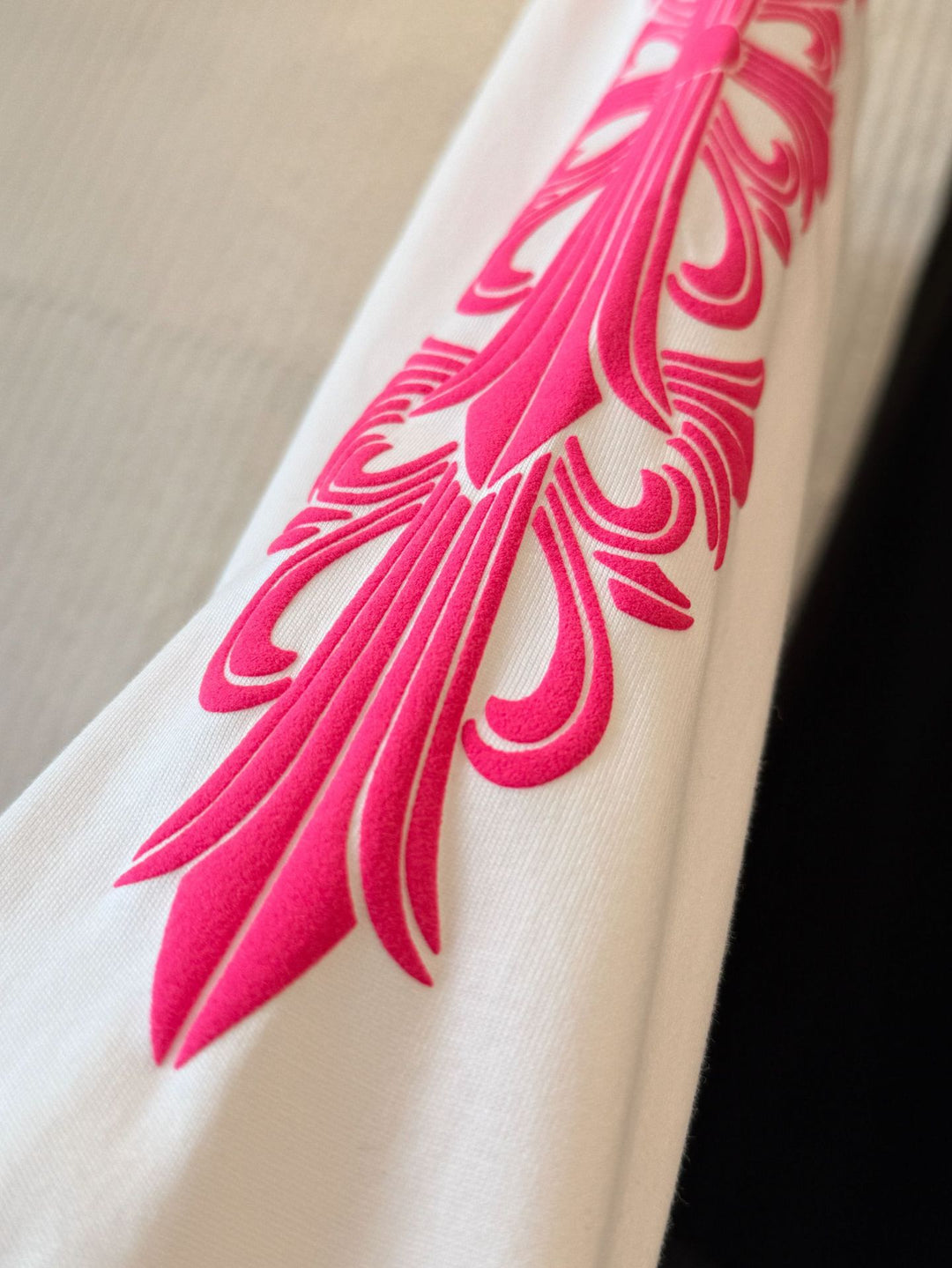 Chrome Hearts Pink Horseshoe Flower Sleeve Print T-Shirt