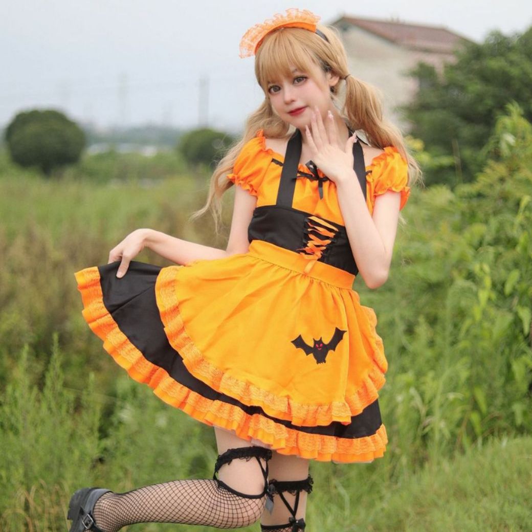Halloween maid costume