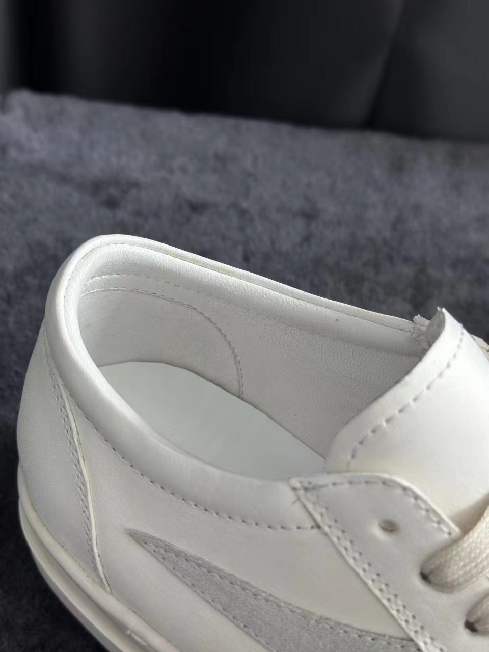 Calfskin Low-Top Skate Shoes Round Toe Flat Heel