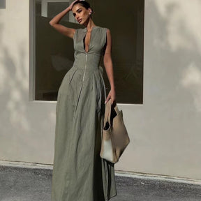 Sleeveless V-neck zipper neck long dress