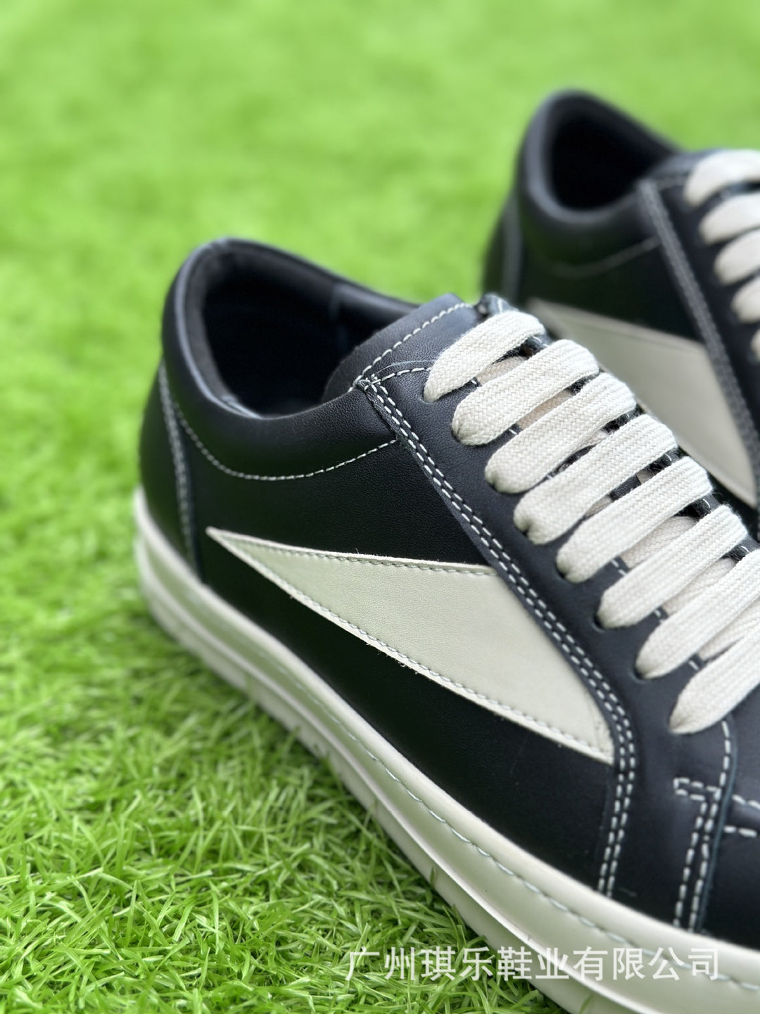 Little Triangle Genuine Leather Casual Skate Shoes