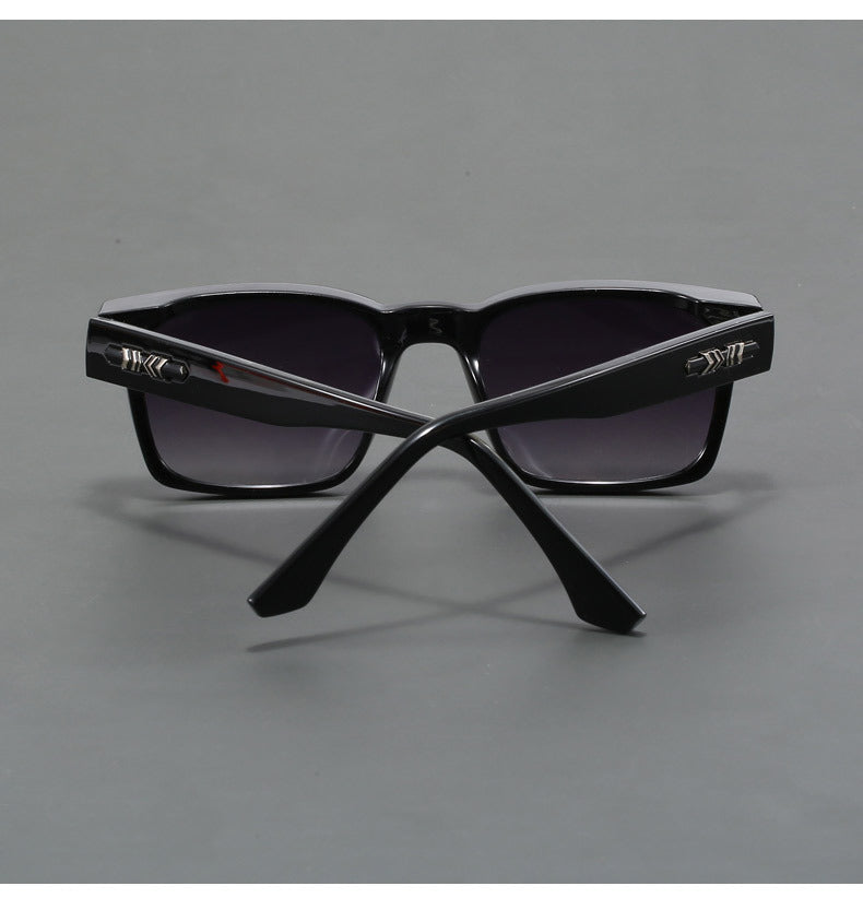 Thick-rimmed anti-blue light photochromic glasses
