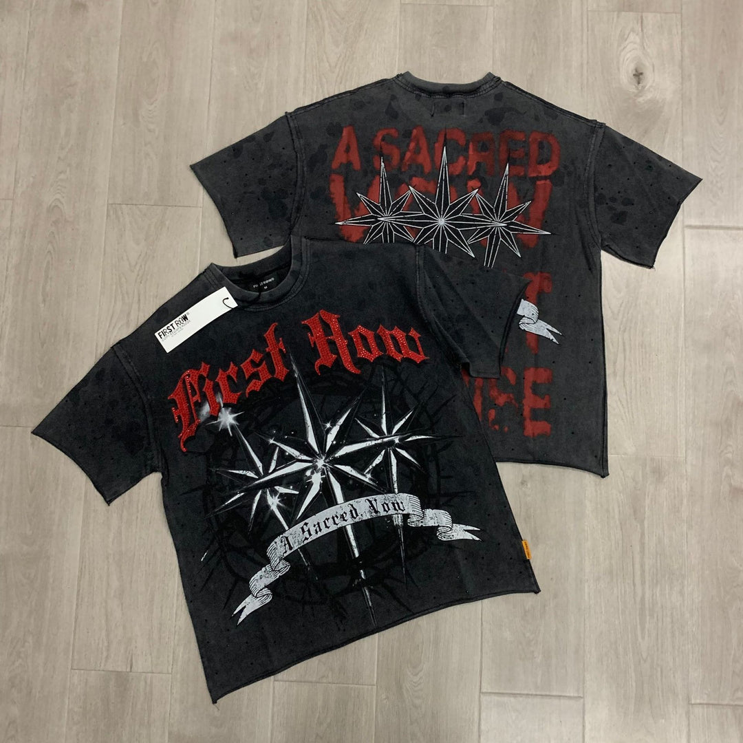 FIRST ROW LOST UTOPIA UNIVERSE CROPPED TEE White