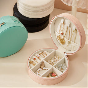 Round simple and compact jewelry Box