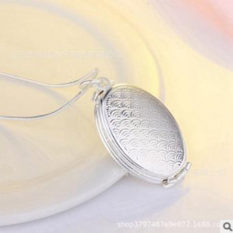 Fish Scale Photo Box Necklace Four Picture Pendant Necklace