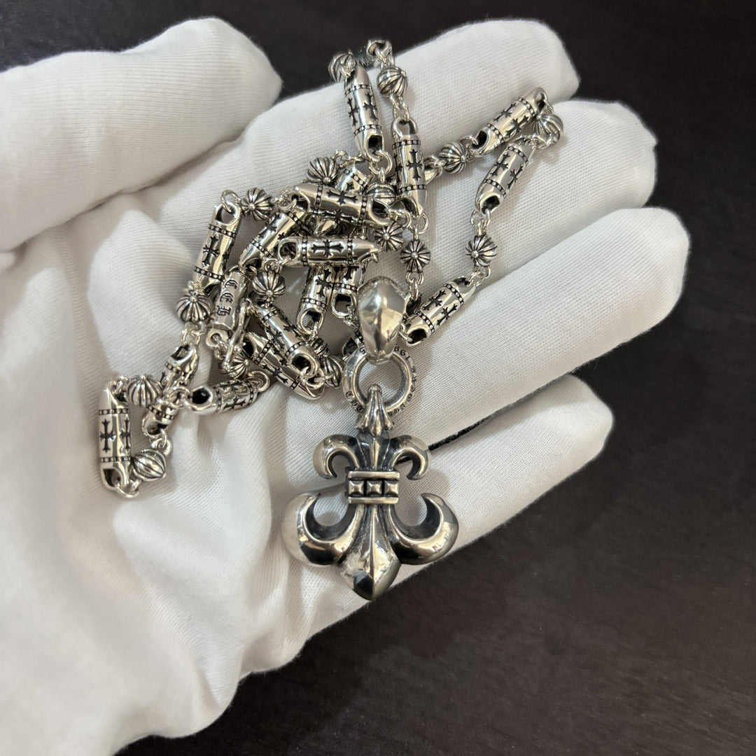 Chrome Hearts-Style Anchor Necklace A Versatile Accessory