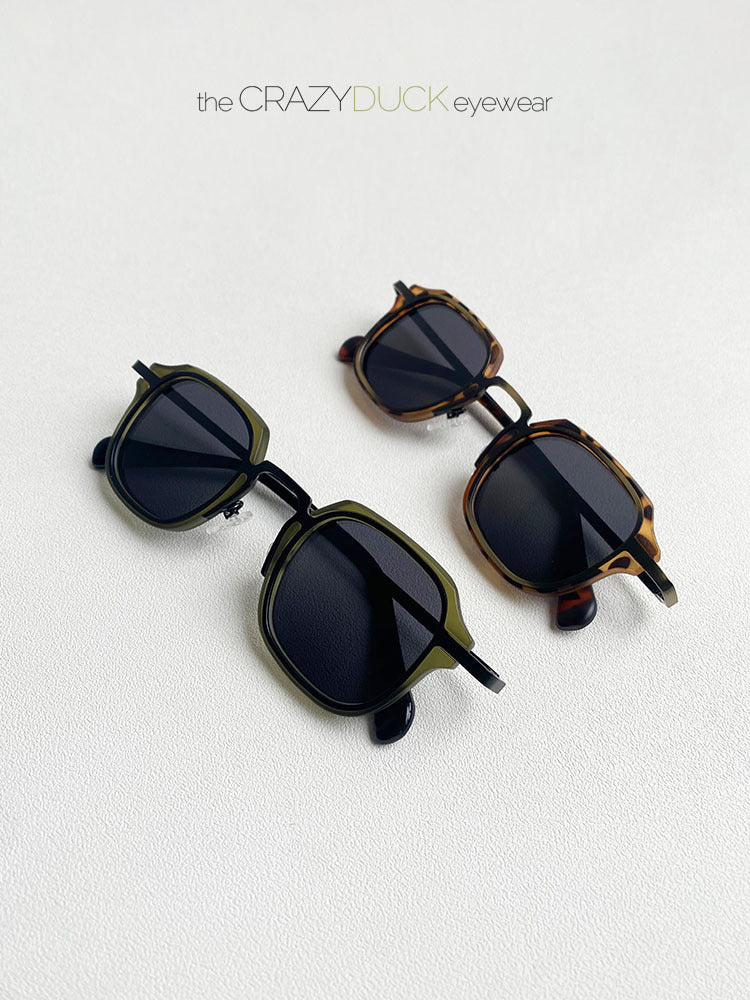 Punk style metal sunglasses for shaping looks