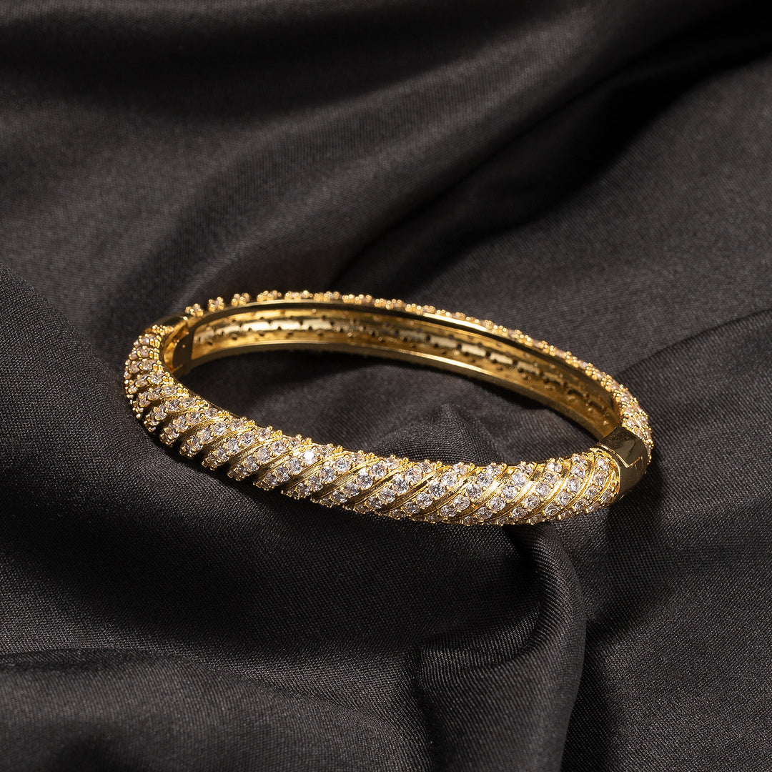 9mm Twill-Patterned, Full-Pavé Twisted Diamond Bangle