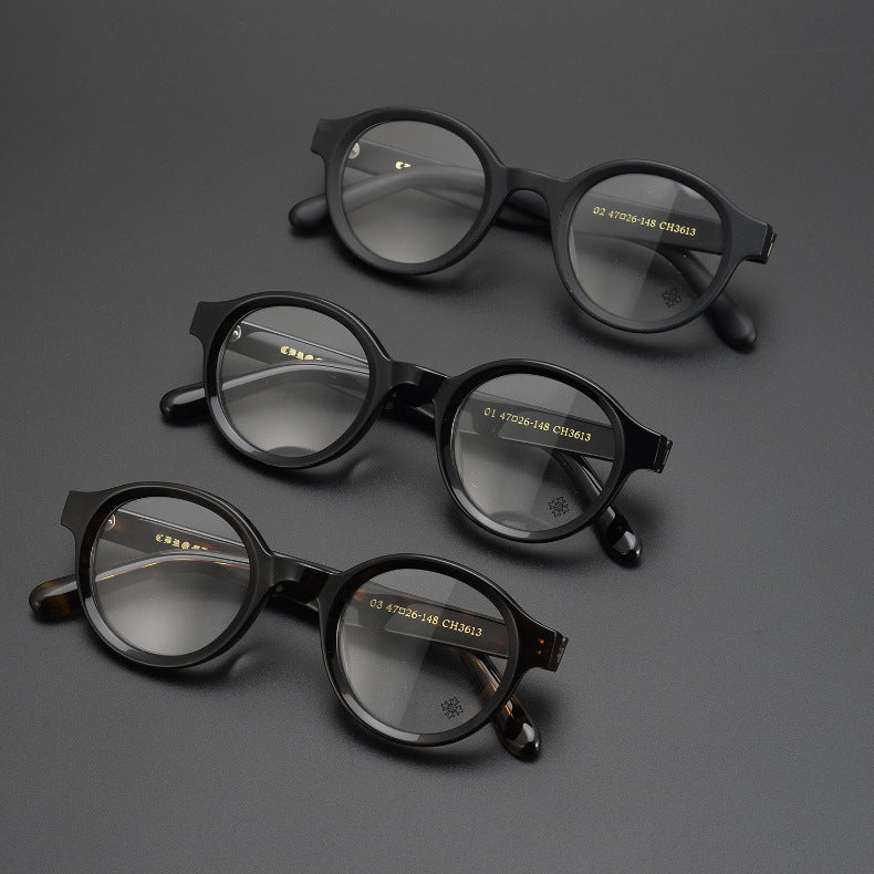 Round frame thick frame glasses for a slimming effect