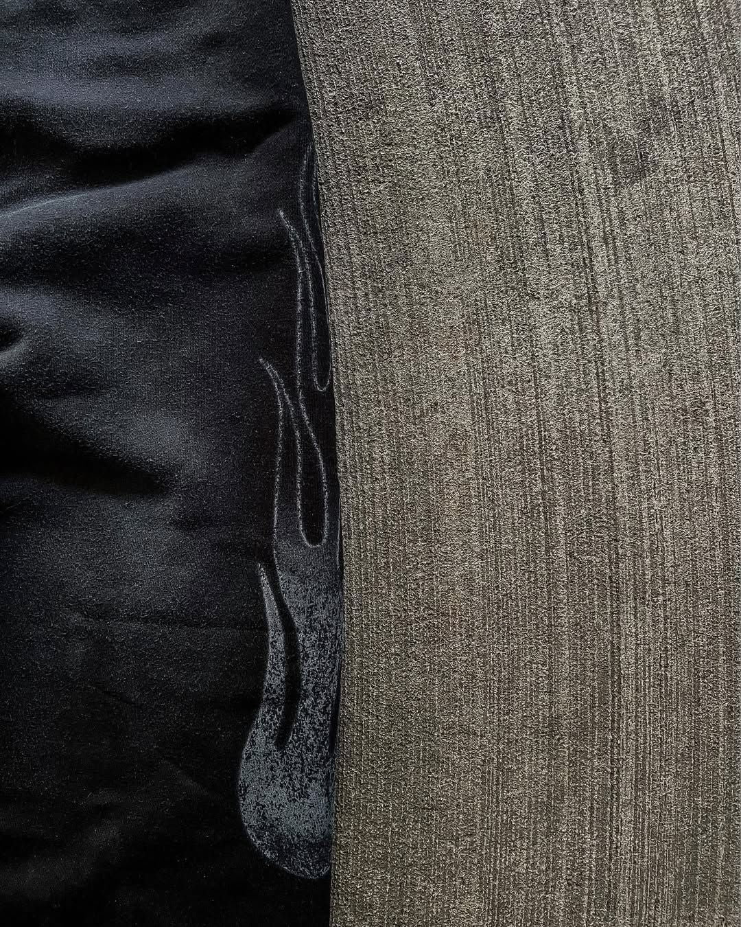 Trendy high-street printed pants