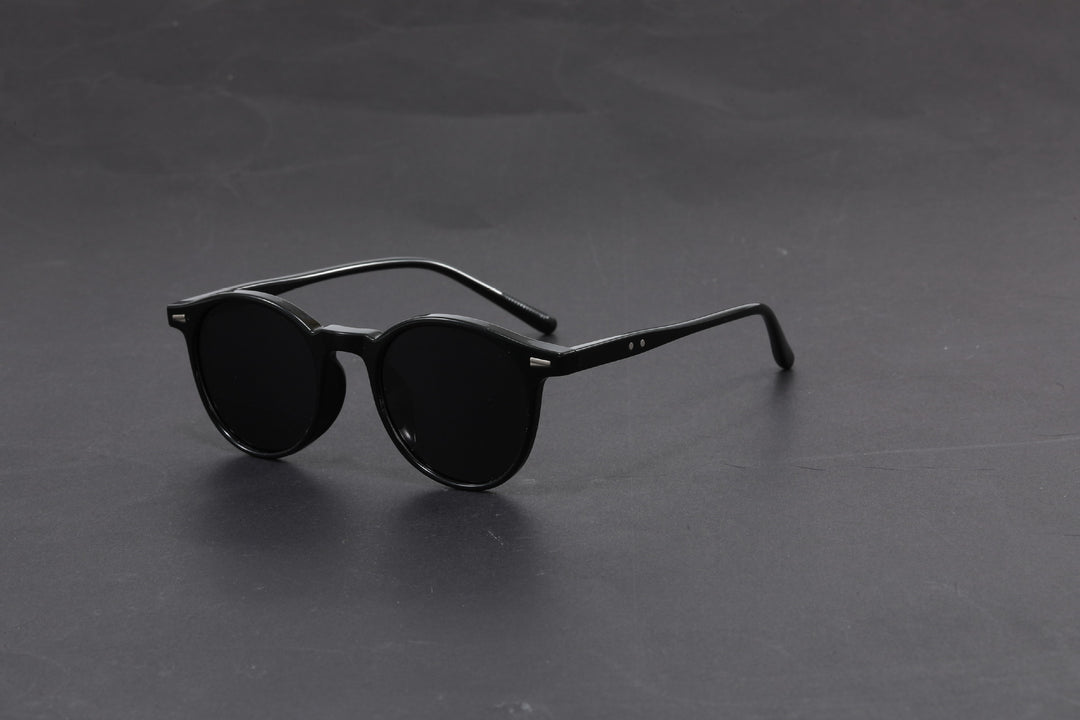 Retro Oval Frame black UV400 protection sunglasses
