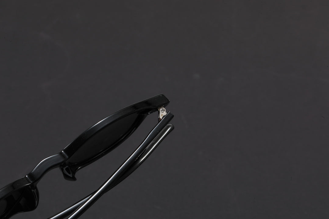 Retro Oval Frame black UV400 protection sunglasses