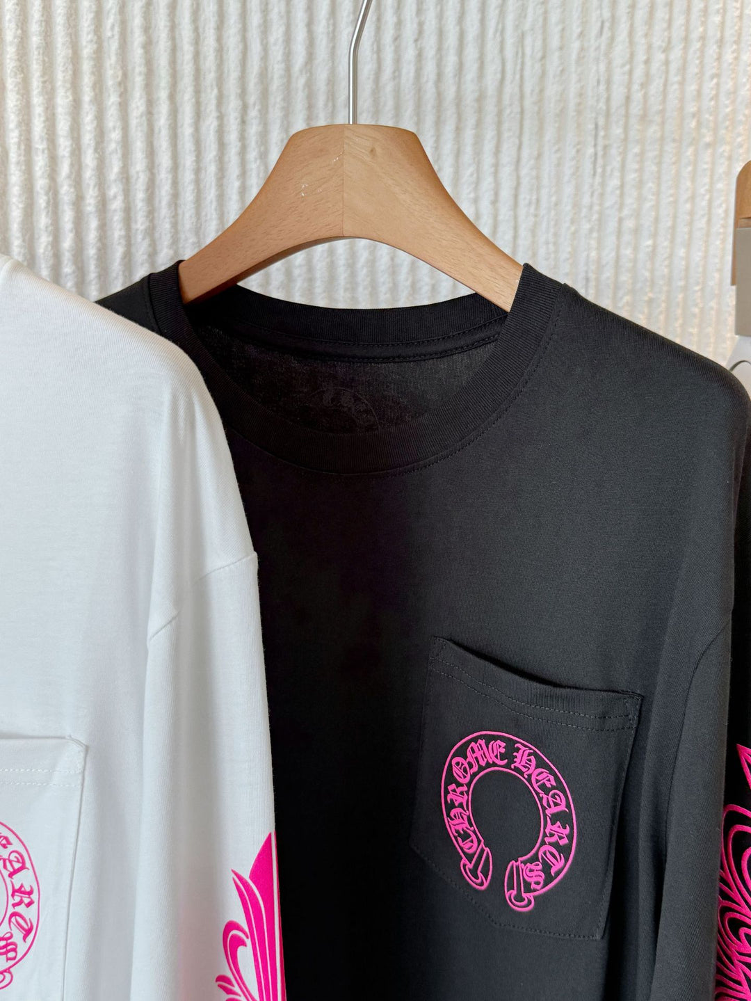 Chrome Hearts Pink Horseshoe Flower Sleeve Print T-Shirt