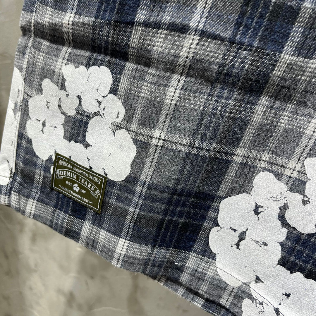 All-over print plaid short-sleeved shirt and shorts set