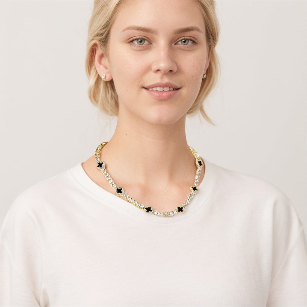 Hip-hop four-leaf clover zircon chain, tennis chain.