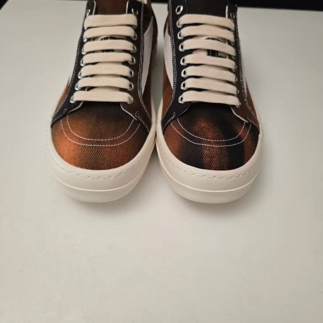 Calfskin Low-Top Skate Shoes Round Toe Flat Heel