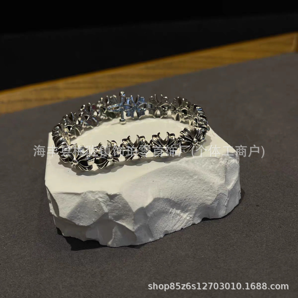 chrome hearts crusader flower bracelet