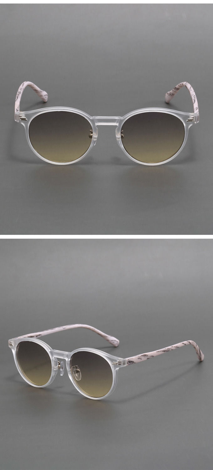 Frosted round frame sunglasses with fake wood frames