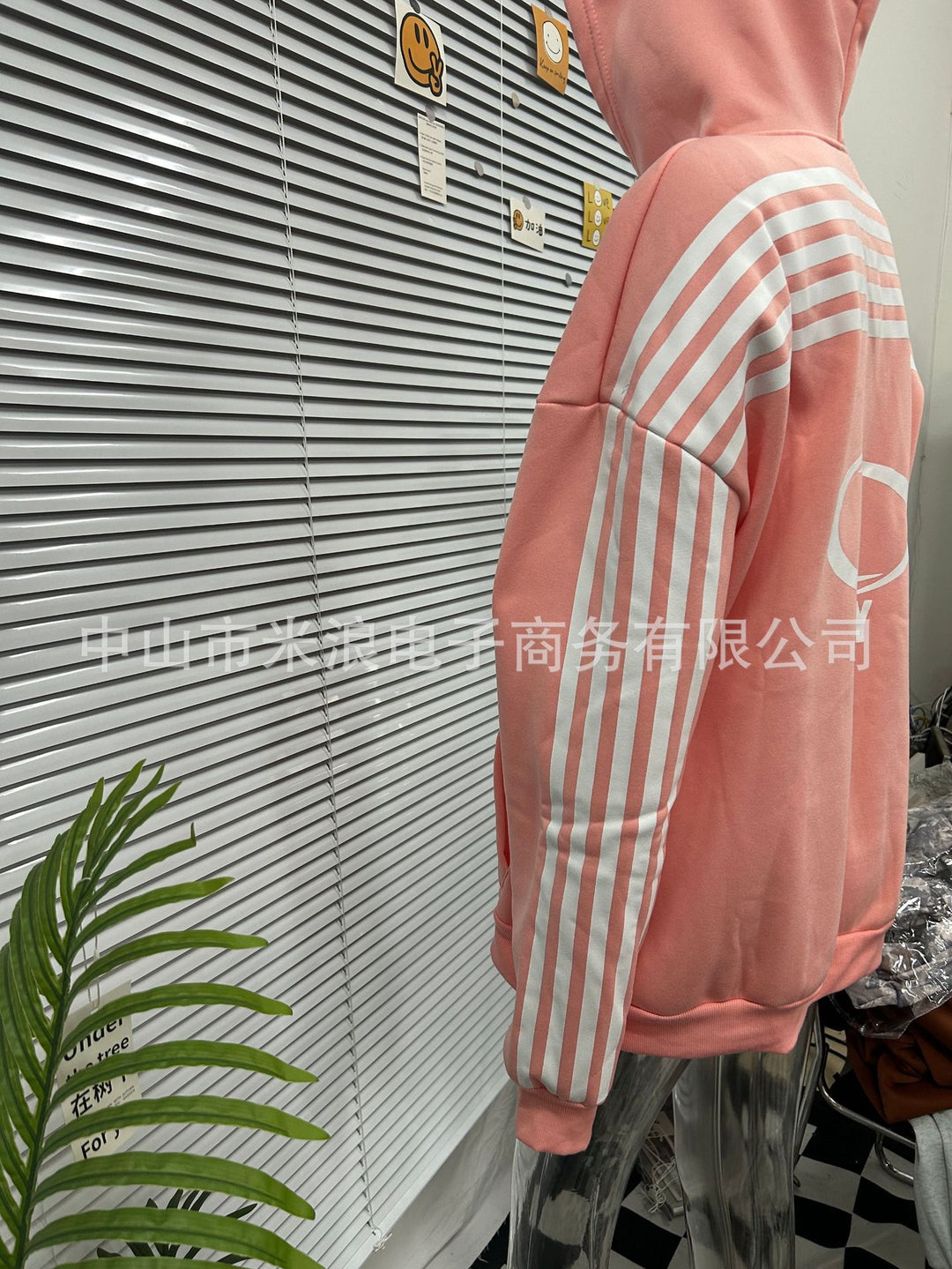 Five-stripe dragon and cross print hoodie.