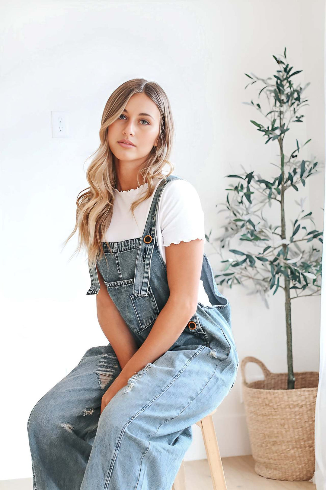 Vintage Distressed Ripped Loose-Fit Wide-Leg Denim Overalls