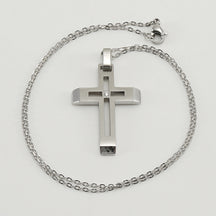 Fashionable and simple hollow diamond cross necklace