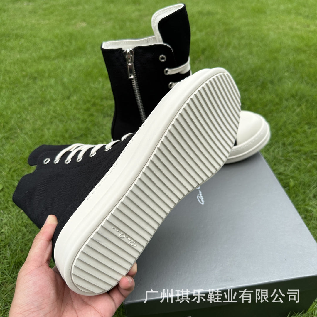 Plus-Size Thick-Soled, Black, Unisex Canvas Sneakers