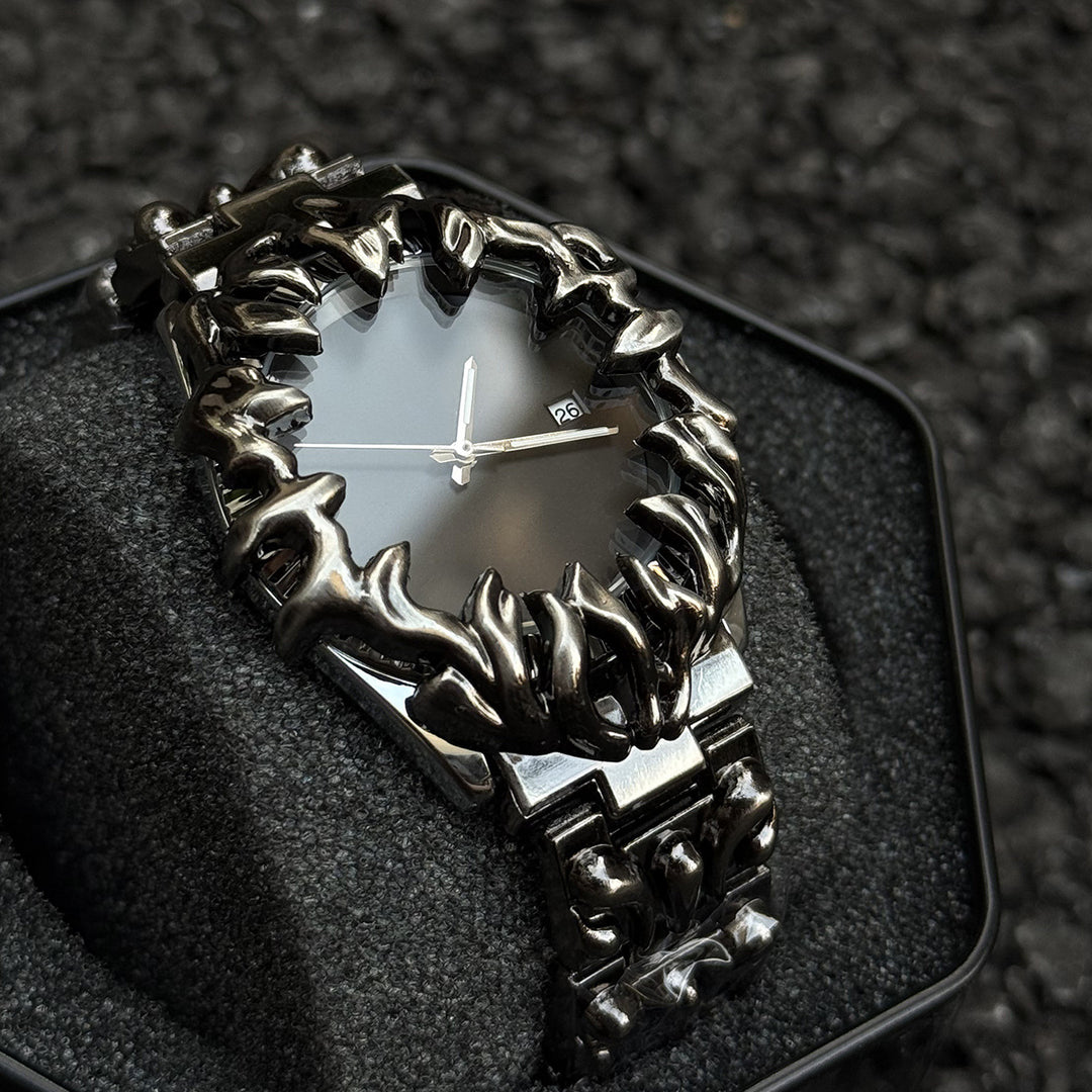 Y2K Vintage Shaped Claw Watch