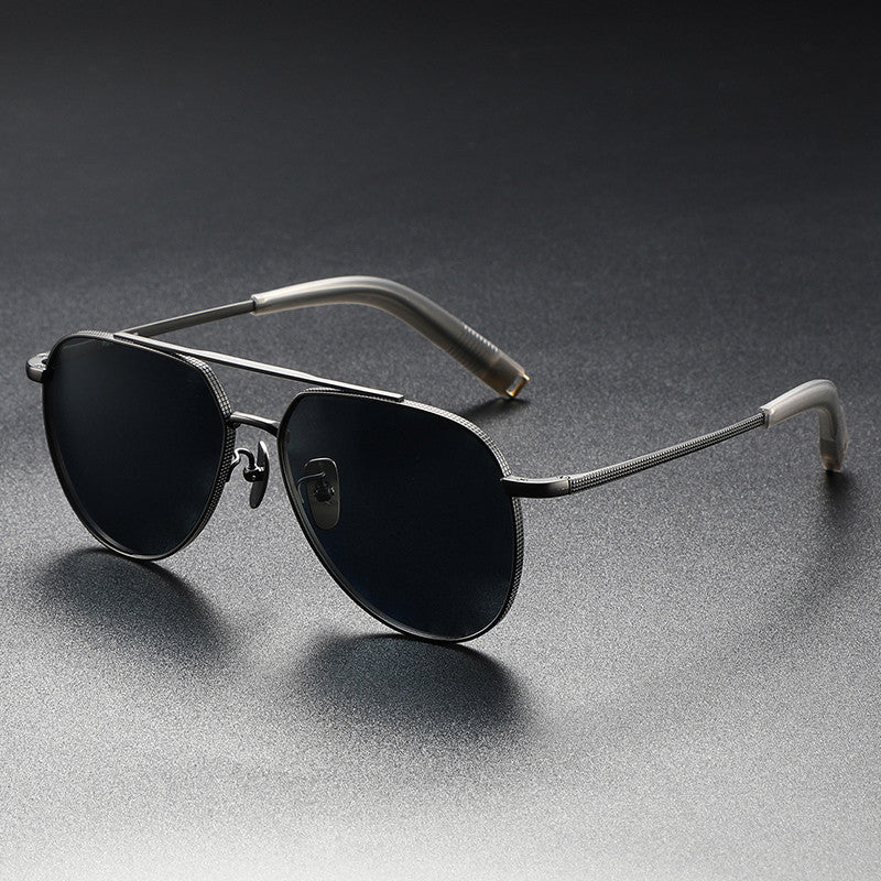 Photochromic polarized sunglasses slimming for large faces