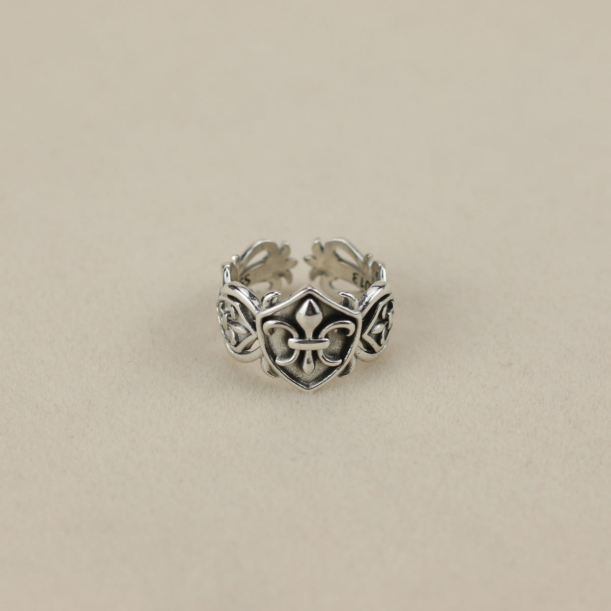 Chrome Hearts Scout Flower Ring