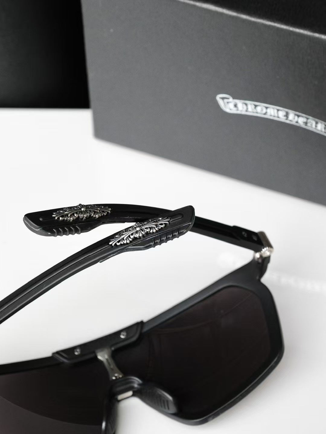 Chrome Hearts sports cycling goggles