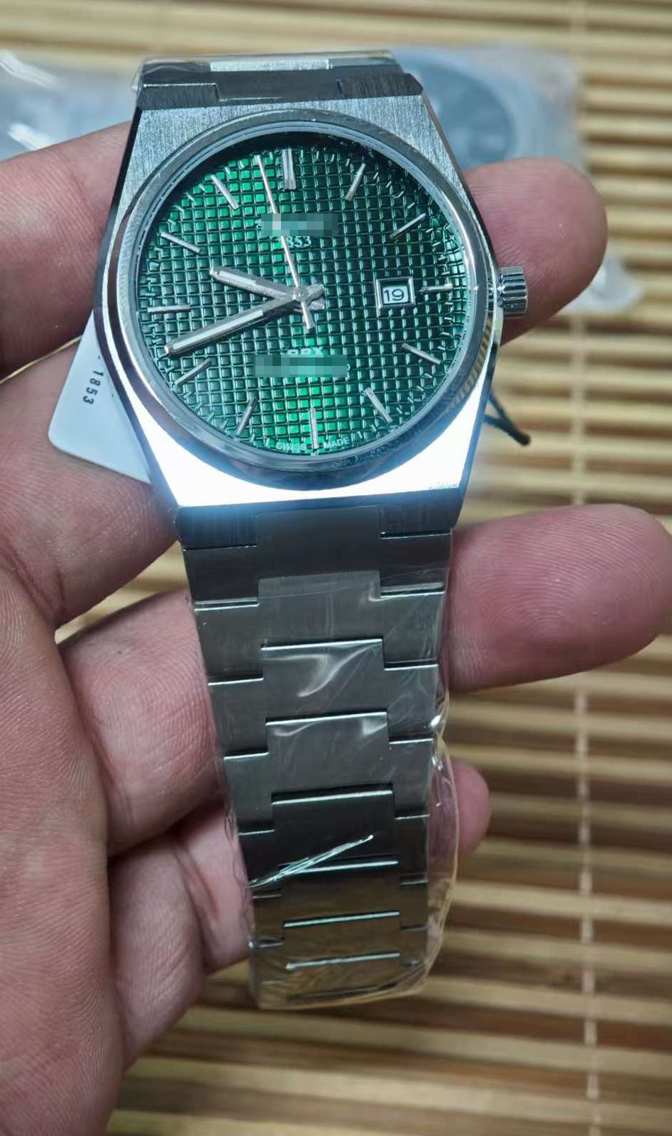 PRX Fashion Business Watch Versatile Steel-Band Timepiece