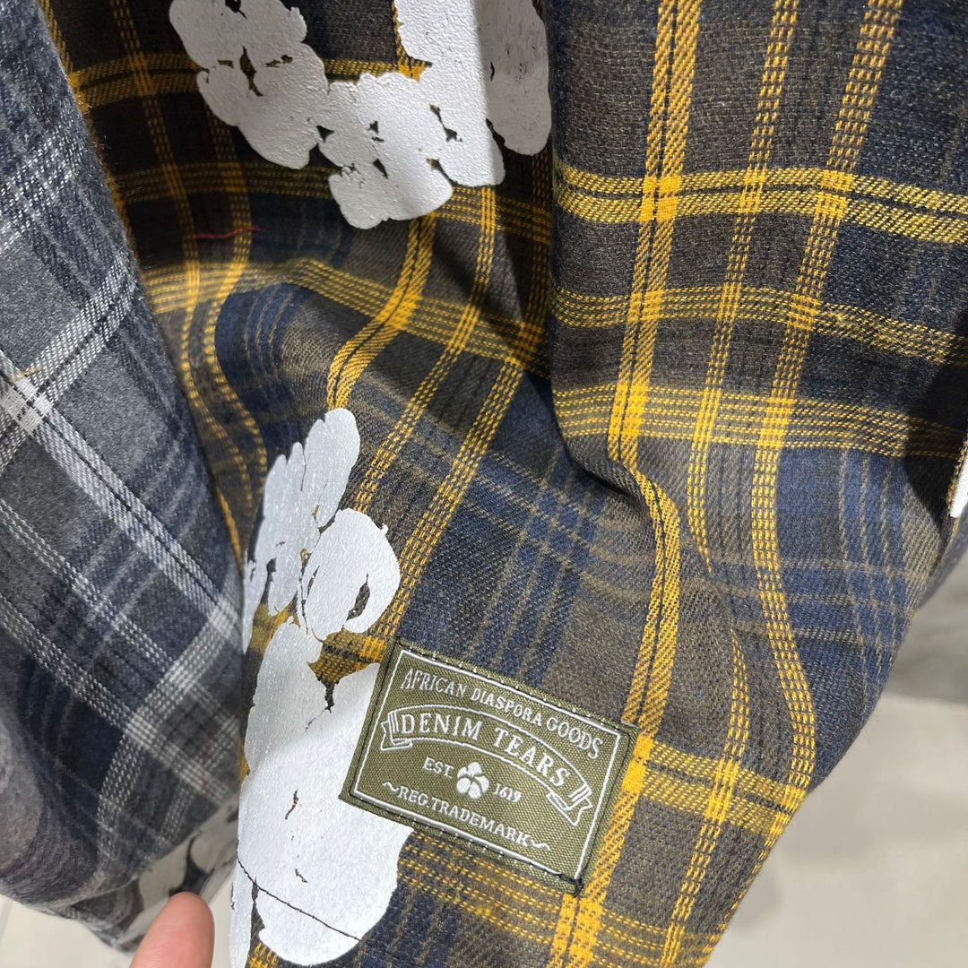 All-over print plaid short-sleeved shirt and shorts set
