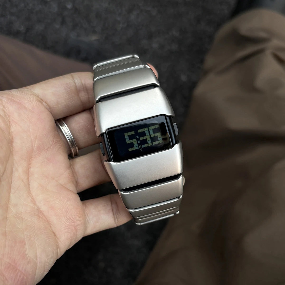 Y2K Vintage-Style "Irregular" Wristwatch