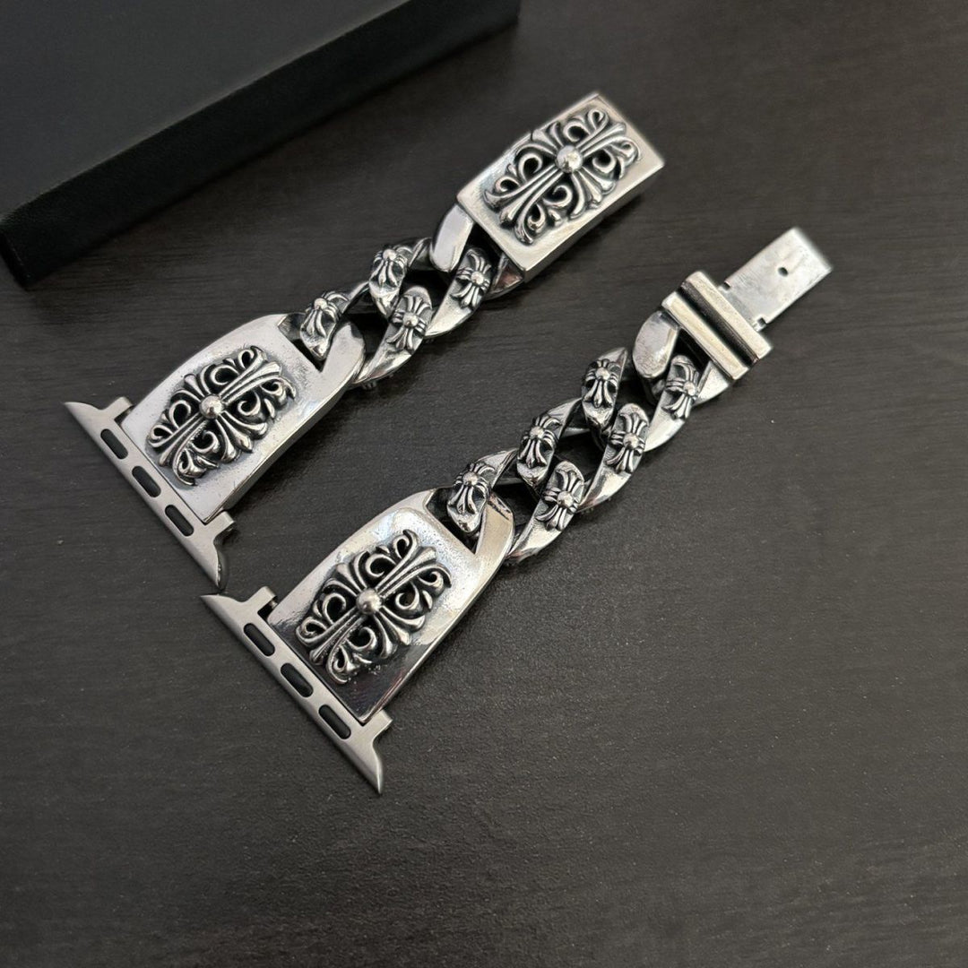 Chrome Hearts versatile Apple Watch strap