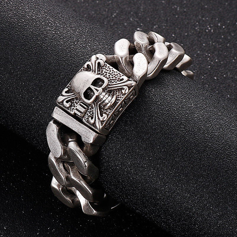 Skull Cuban chain titanium steel bracelet