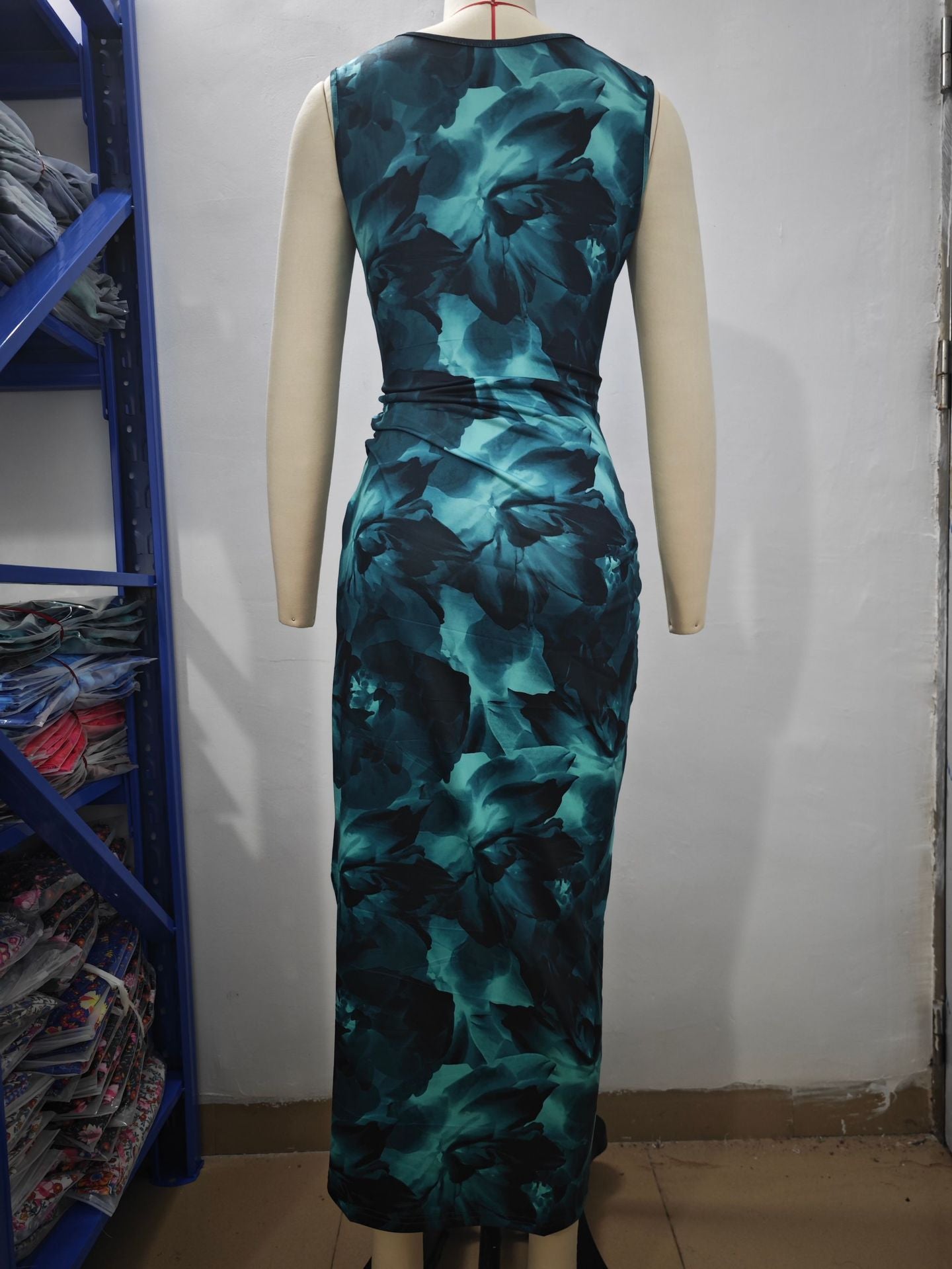 2024 Spring and Summer Tie-Dye Temperament Slim Sleeveless Dress