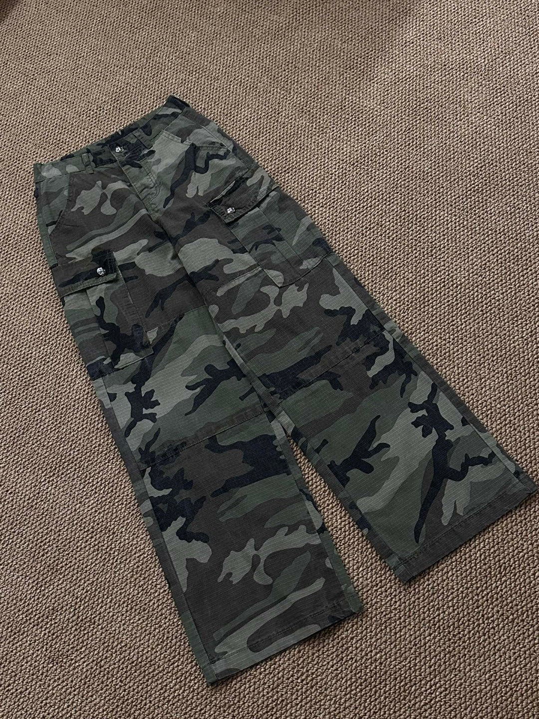 Chrome Hearts sexy tank top, retro cargo camouflage pants