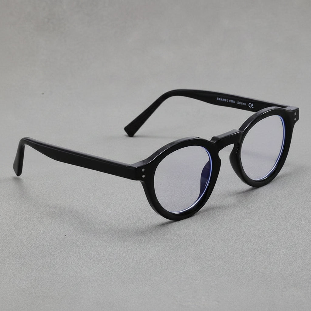 High-end round glasses with studded details