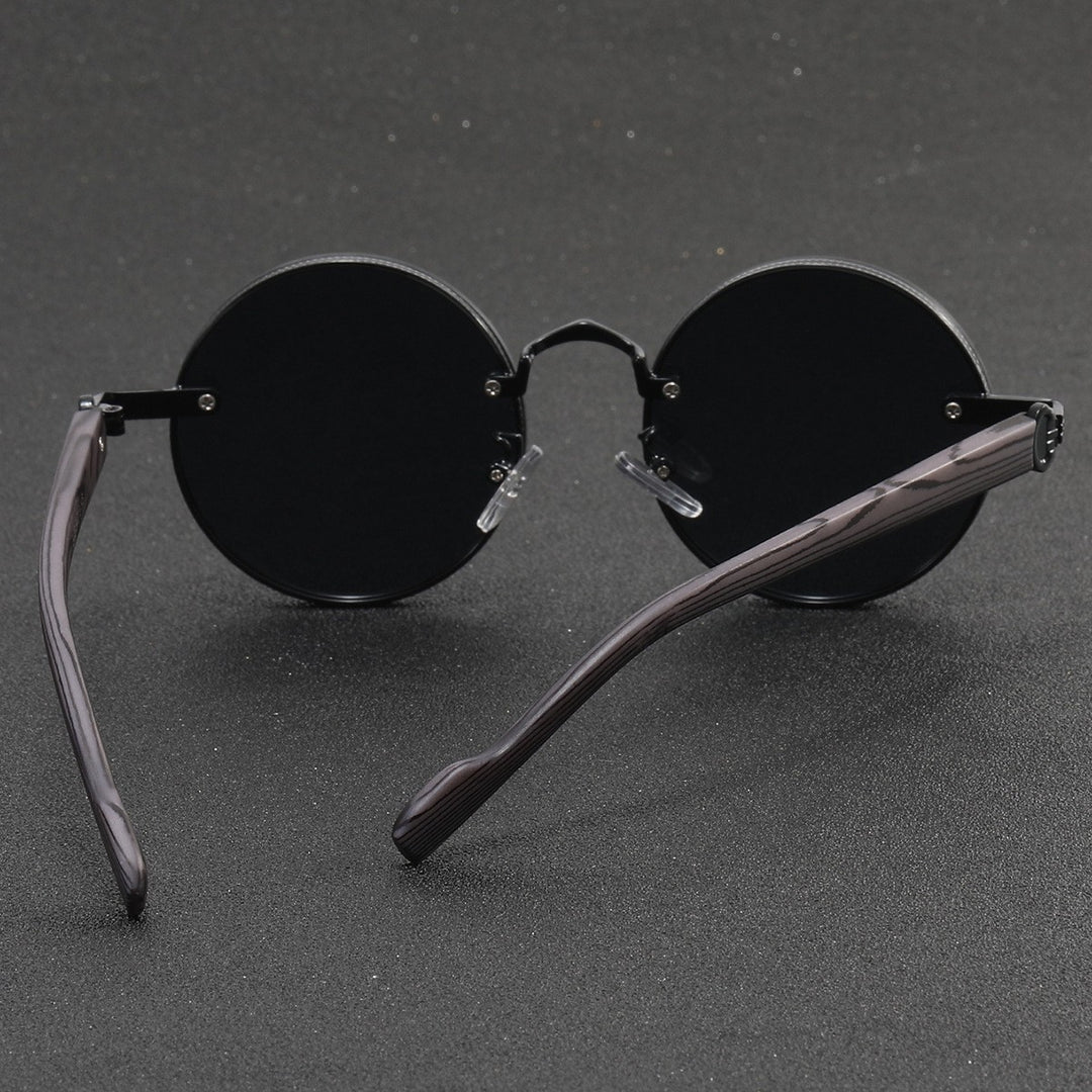 Retro round punk metal sunglasses with wood grain temples
