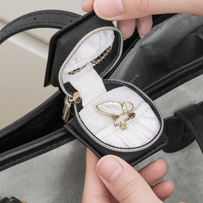 Mini pendant jewelry box for travel