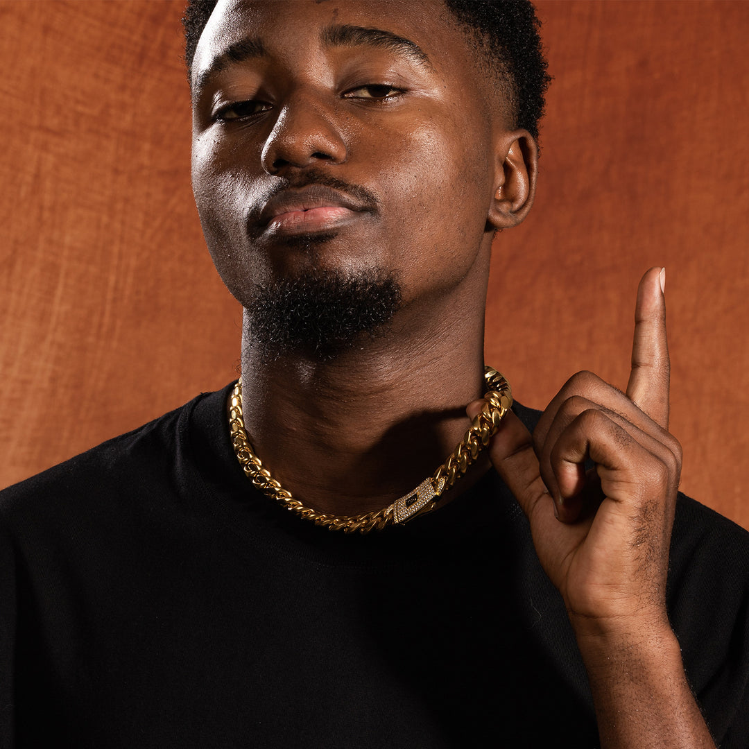 Hip-hop diamond-encrusted clasp smooth Cuban chain