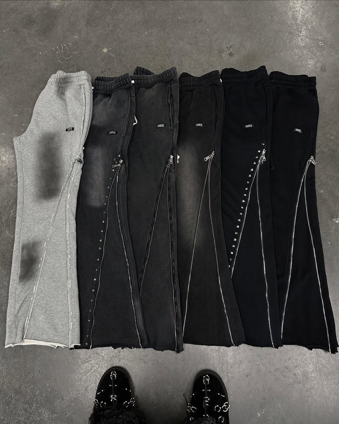 Heavy-duty Knitted Zipper Street Style Trousers