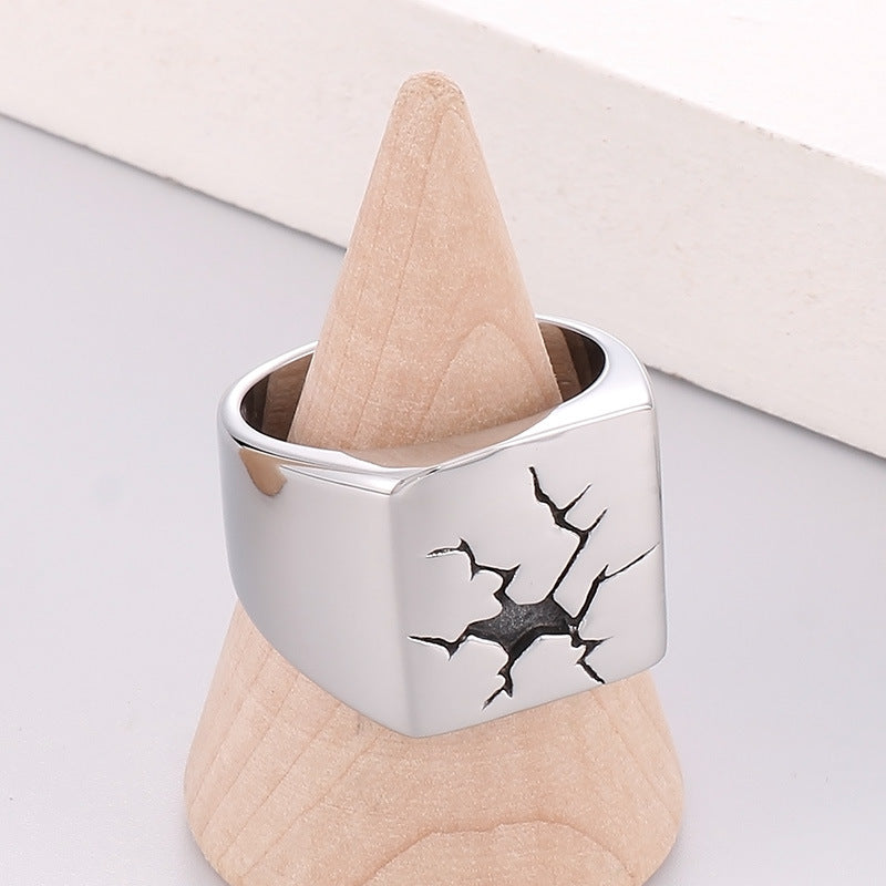 Crackled design round stainless steel wide face thumb ring