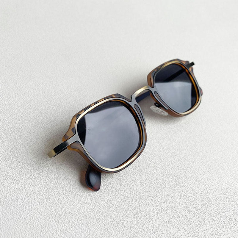 Punk style metal sunglasses for shaping looks