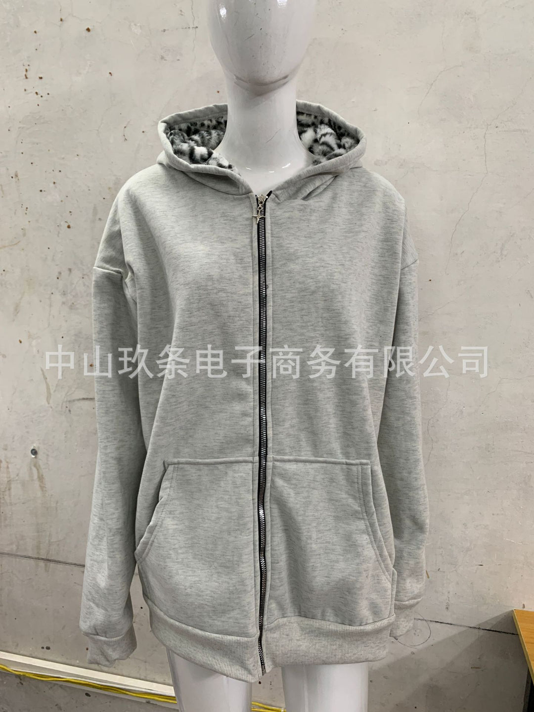 Reversible retro leopard print zip-up hooded sweatshirt