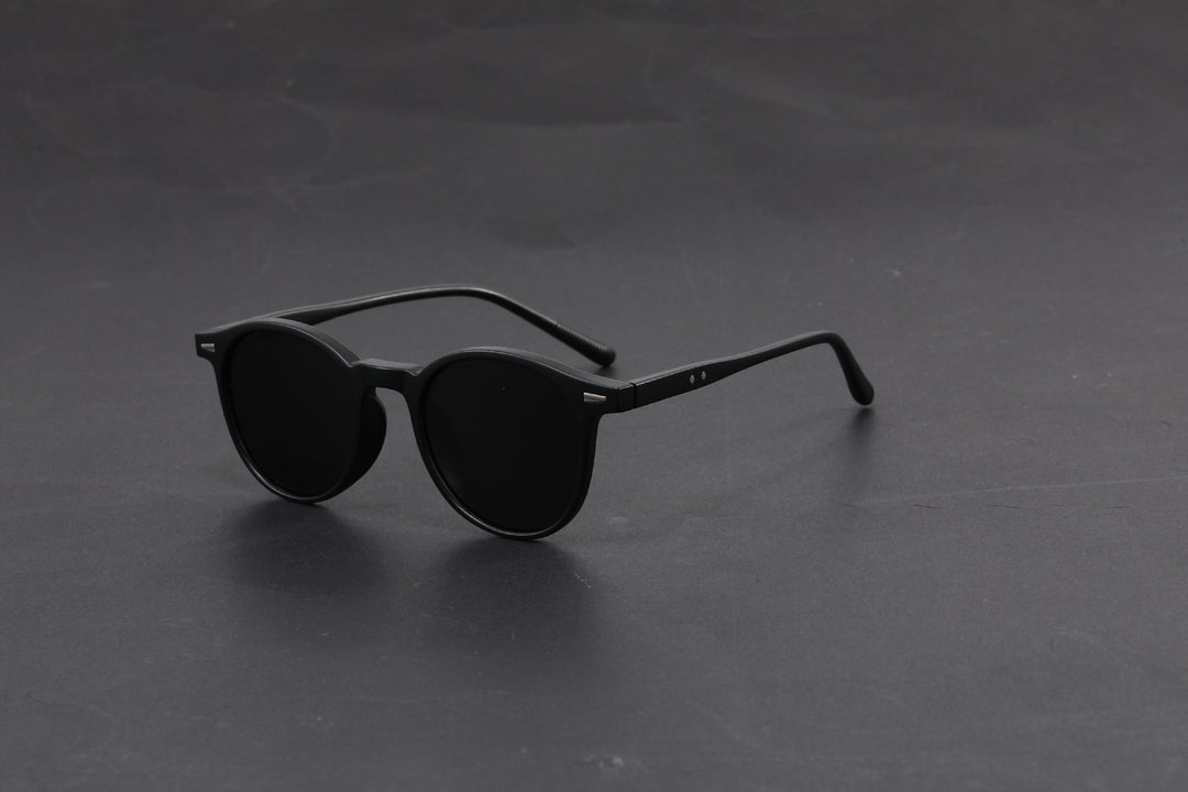 Retro Oval Frame black UV400 protection sunglasses